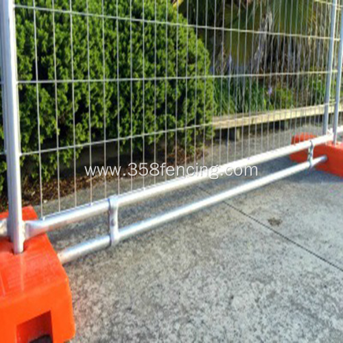 galvanized crowd control barriers fence